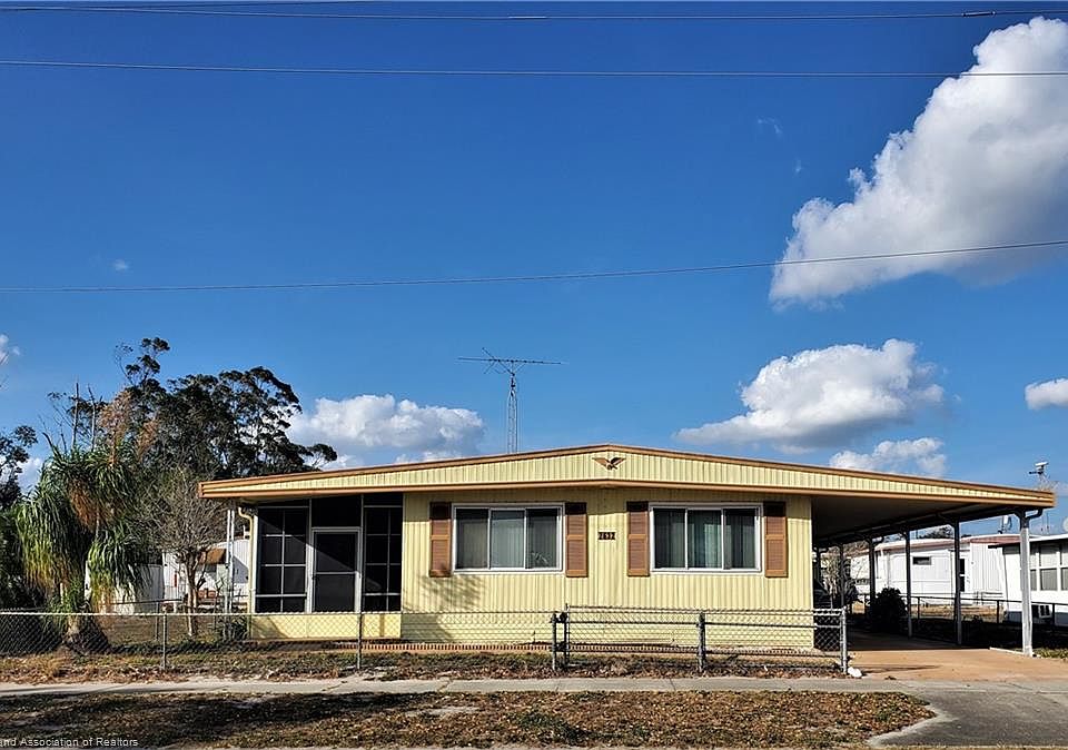 1st image of 2632 Desoto Rd