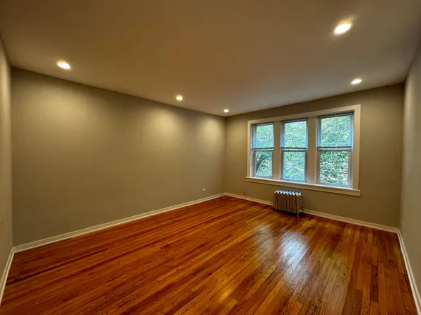 1509 W Schreiber Ave #2, Chicago, IL 60626