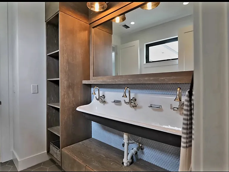 2801 Flamingo Dr — Photo 40