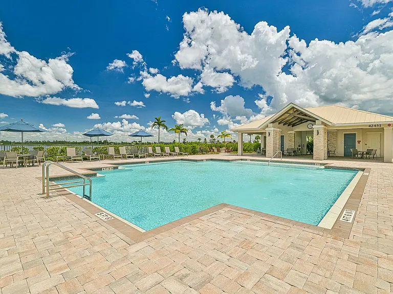 42218 Edgewater Dr — Photo 26
