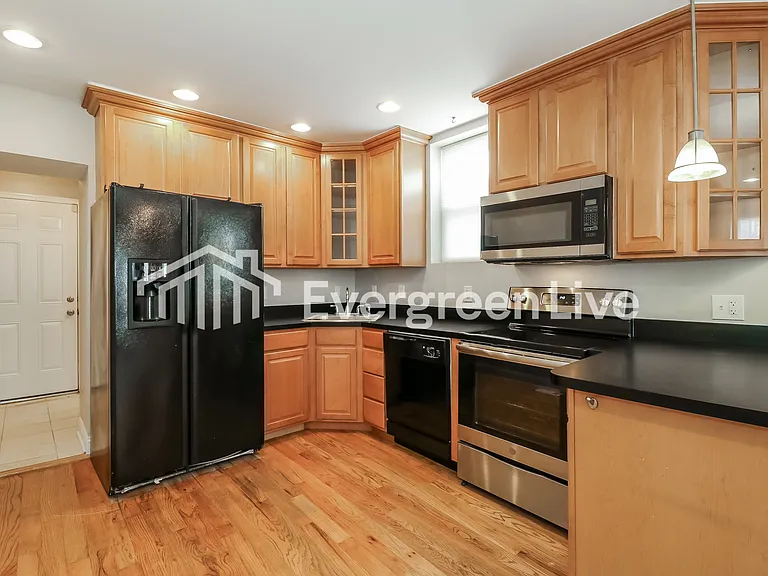401 E Gittings St — Photo 8