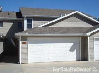 522 Lakeside Dr #30, Lincoln, NE 68528