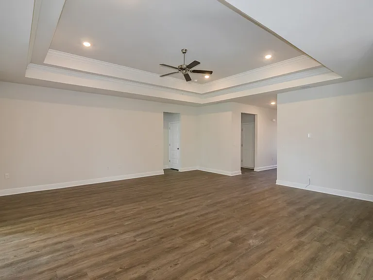 424 Eagle Lake Way — Photo 2