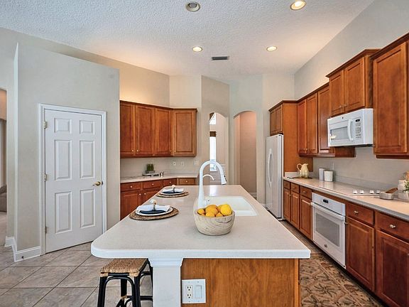 3rd image of 86030 Albermarle Ct