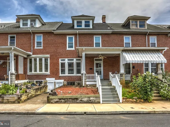 149 Park Ave, Ephrata, PA 17522