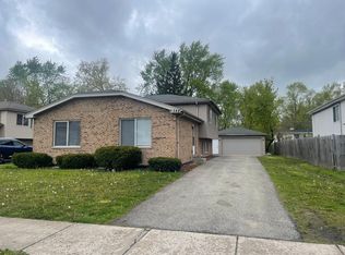 3348 Willow Ln, Markham, IL 60428