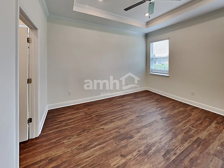 27619 Saint Andrews Ave — Photo 12