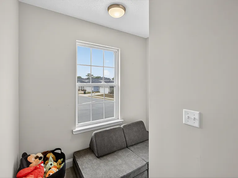 245 Alcott Cir — Photo 26