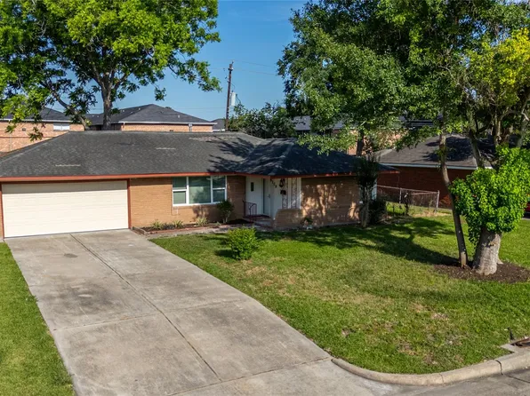 9109 Lugary Dr, Houston, TX 77074