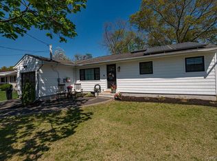 59 Serene Pl, Hauppauge, NY 11788