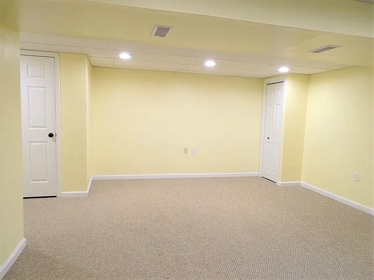 56 N Village Cir — Photo 12