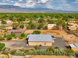 187 Ashley Ln, Corrales, NM 87048