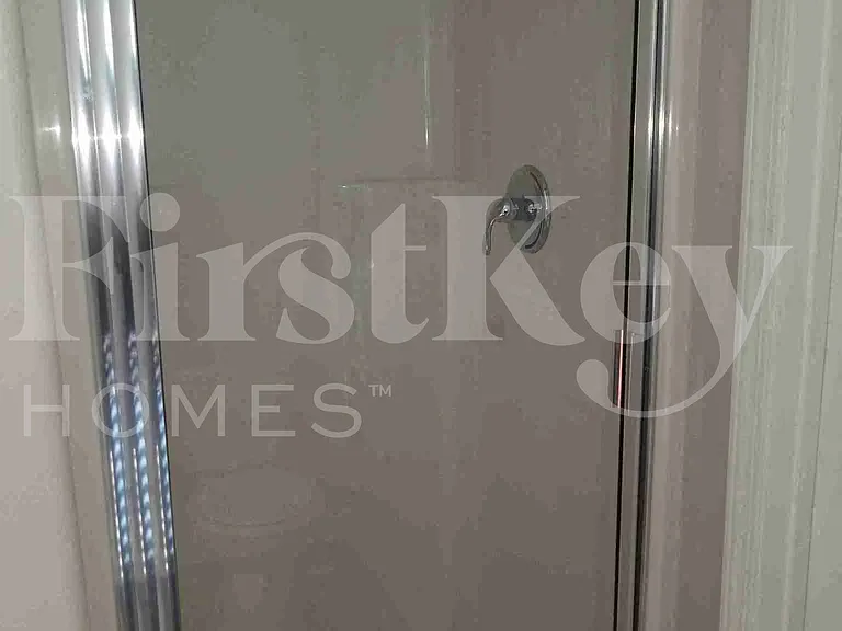 901 Leatherstone Ln — Photo 22