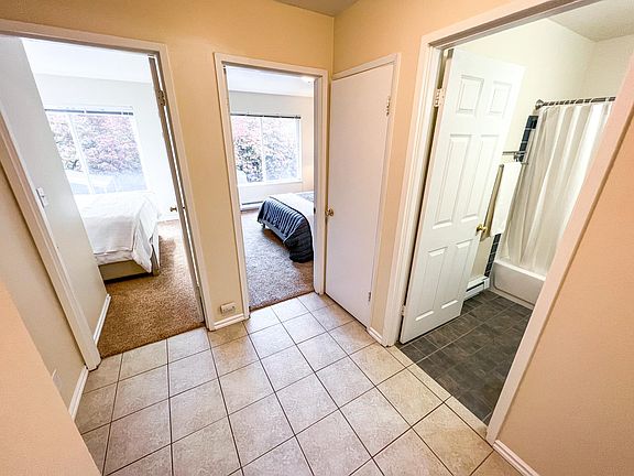 3rd image of 509 19th Ave E APT 305