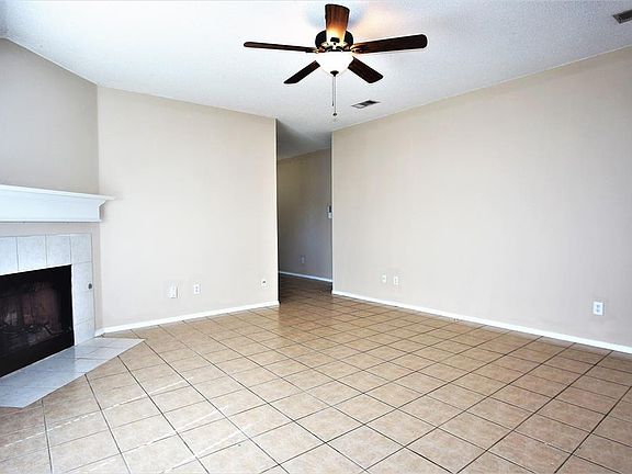 3rd image of 8221 Hyde Park Dr