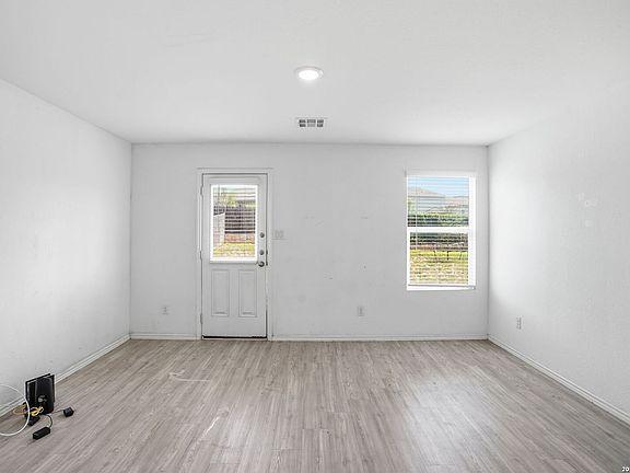 3rd image of 5507 ELM VALLEY DR