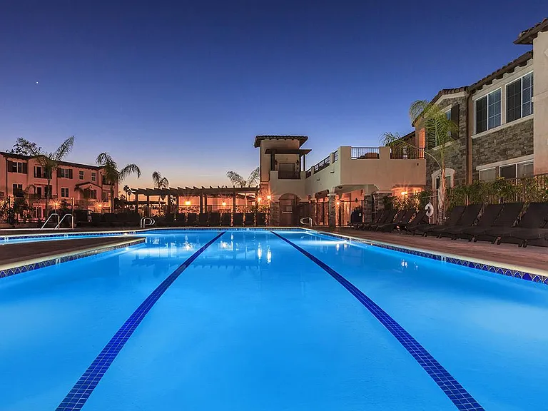 Avia La Jolla — Photo 123