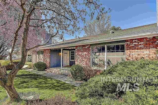 1st image of 4393/4391 W Plum St