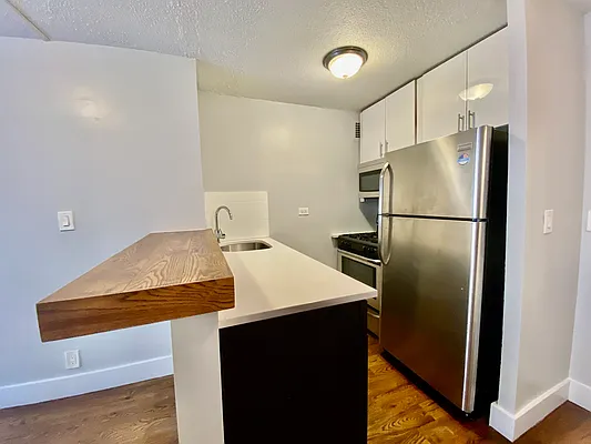 Rented by Compass | media 2