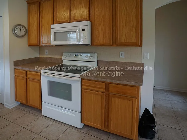 1721 Keswick Rd — Photo 9
