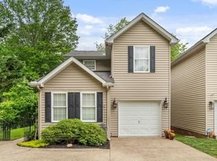 8 Blakeney Rose Ln, Huntington, WV 25705