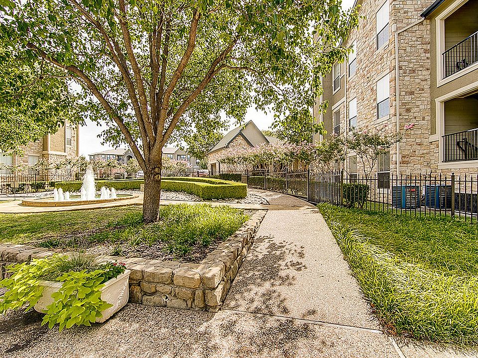 1, 2, 3 Bedroom Apartments in Frisco, TX