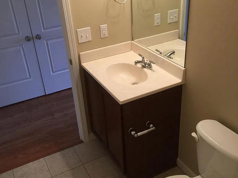 125 Idlewood Ct #B — Photo 9