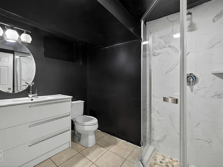 304 W Golf Rd — Photo 11