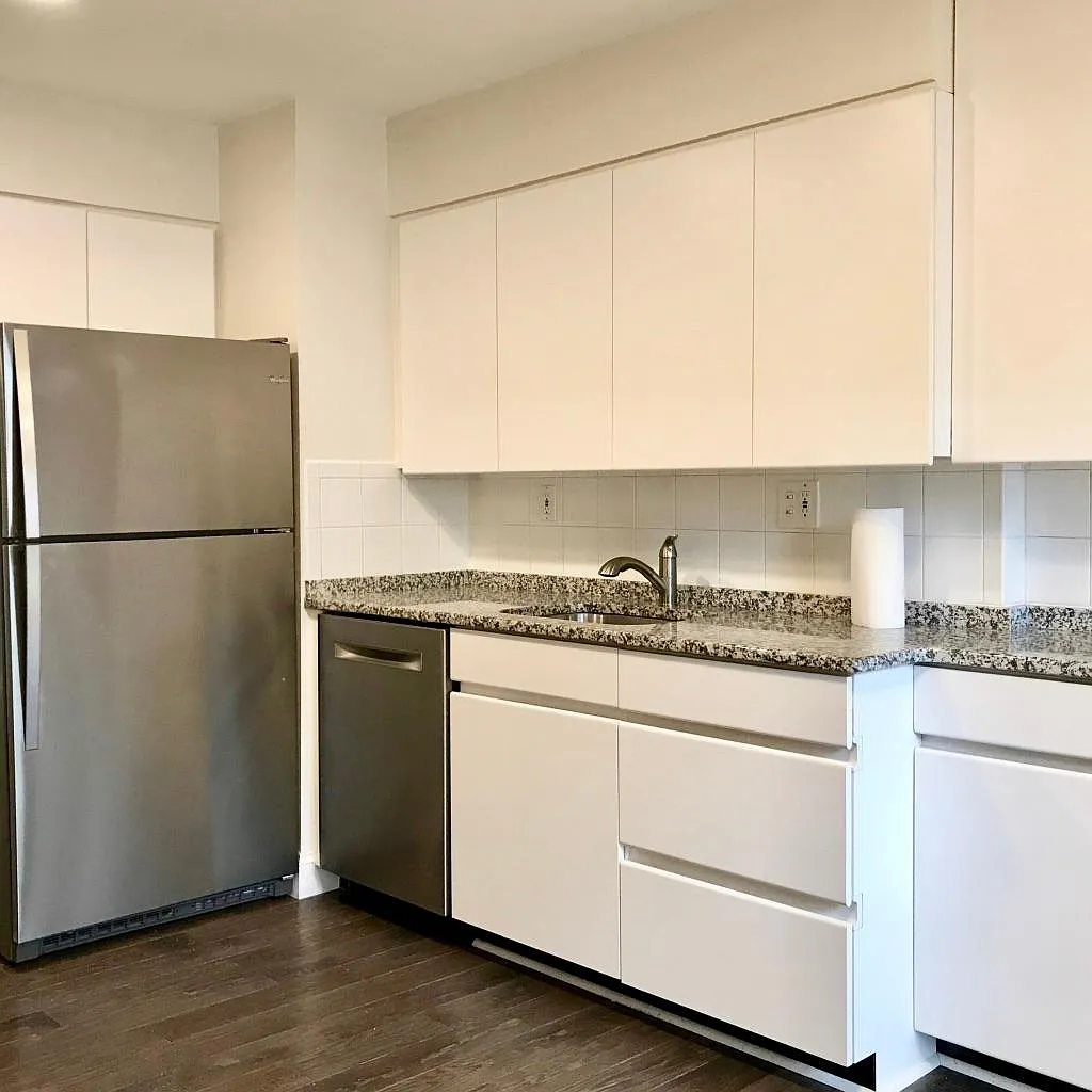 3 bed, 1850 sqft, $2,925 — Photo 4