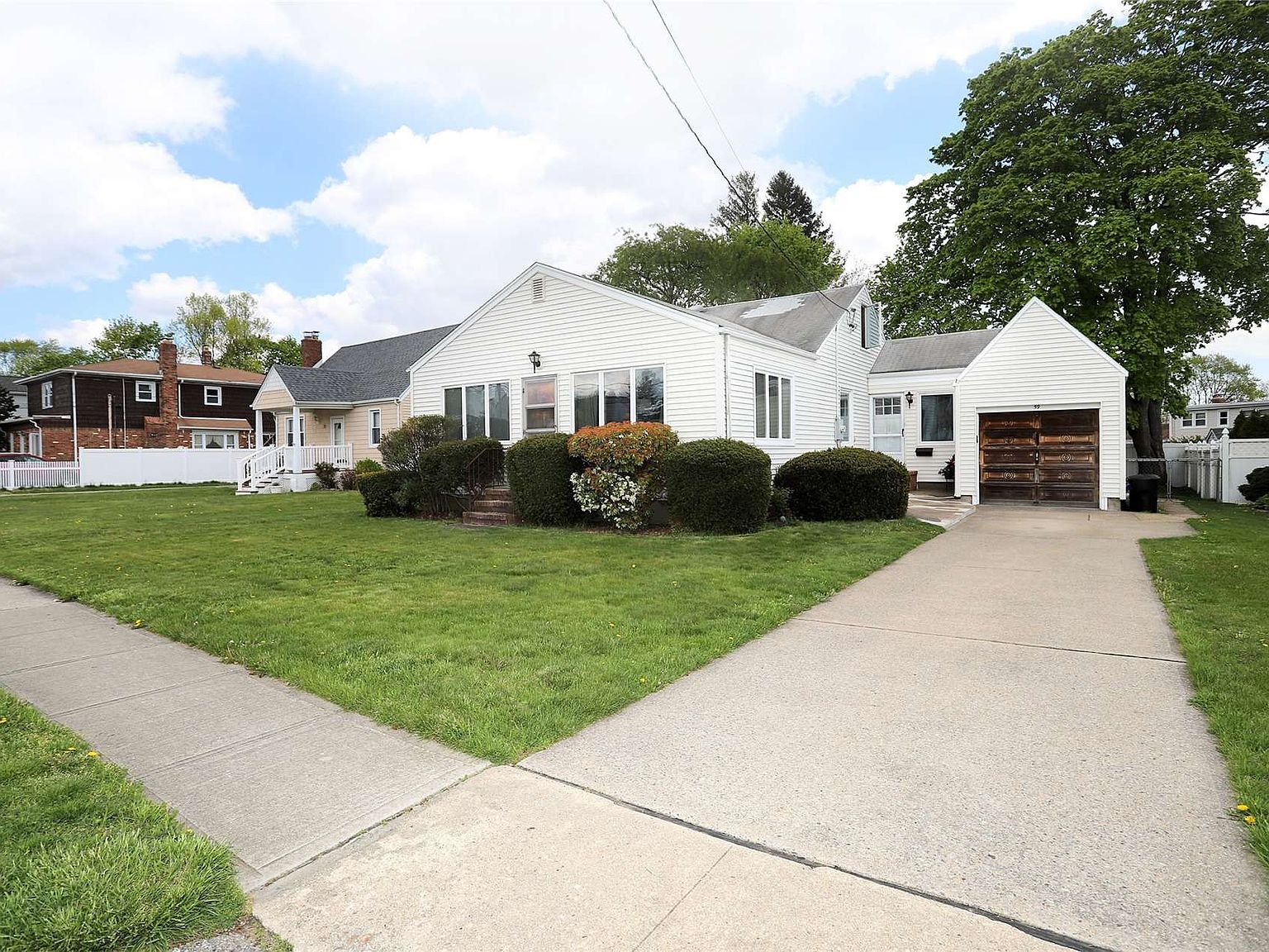 59 Cedar Avenue, Farmingdale, NY 11735 Zillow