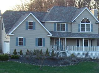 15 Evening Star Ln, Walden, NY 12586