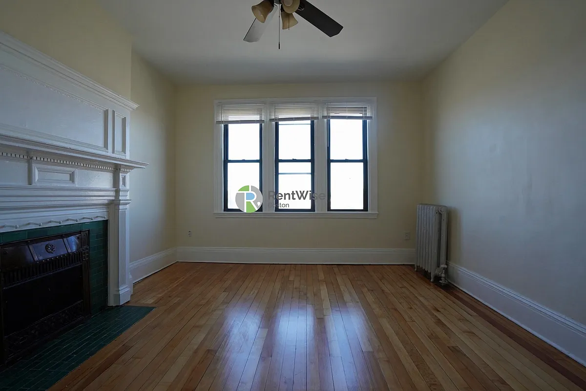 Building Photo - 1212 Commonwealth Ave #9