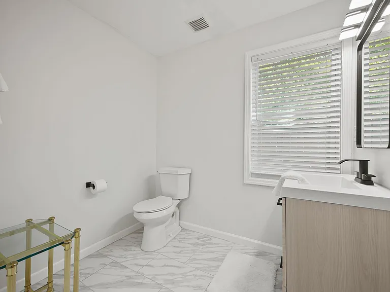 1346 Lorenzo Dr SW — Photo 21