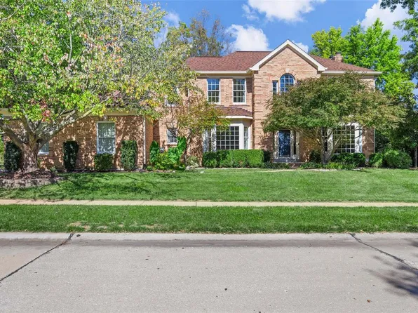 2451 Christopher Winds Ln, Saint Louis, MO 63129