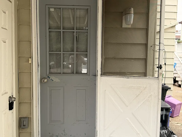 29 W Somerset St — Photo 2