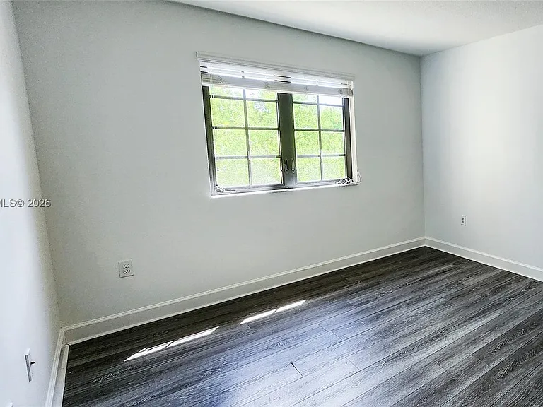 470 NE 194th Ter #470 — Photo 13