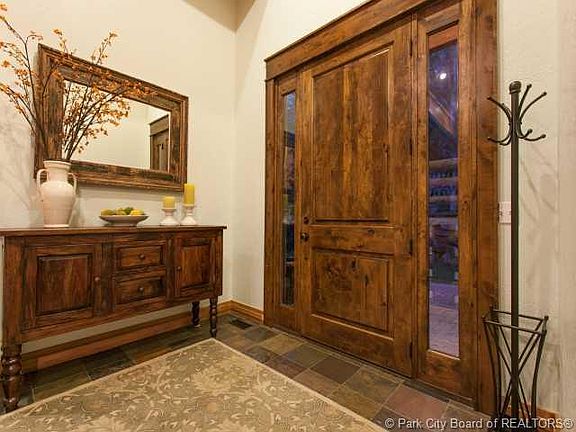 4th image of 2580 N Bear Hollow Dr