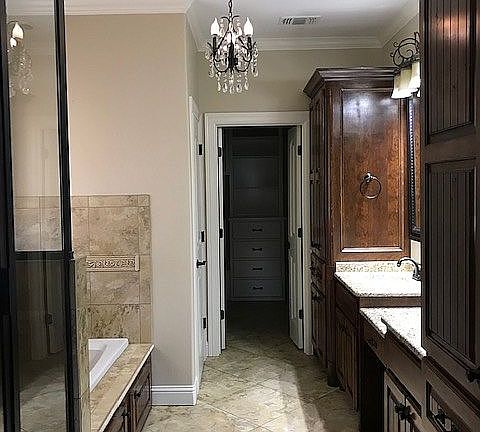 4th image of 3018 Summer Hill Cir