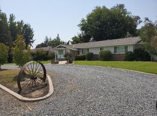 9829 S Thompson Ave, Selma, CA 93662