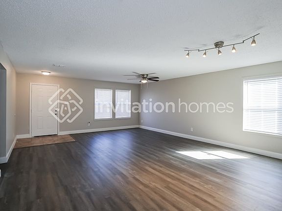 2nd image of 2911 Santa Sabina Dr