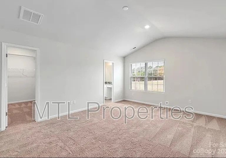 1629 Nia Rd — Photo 9