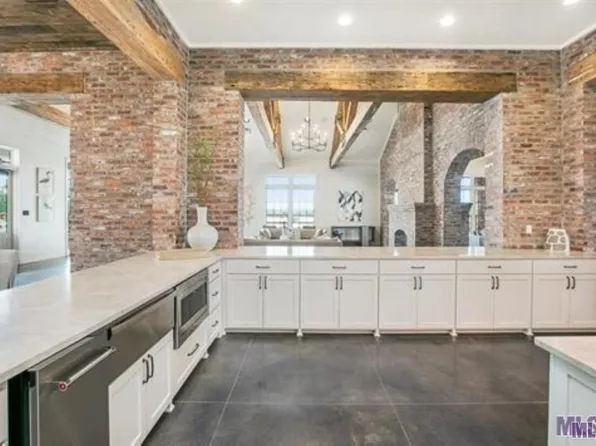 13524 Inspiration Point Dr, Baton Rouge, LA 70810
