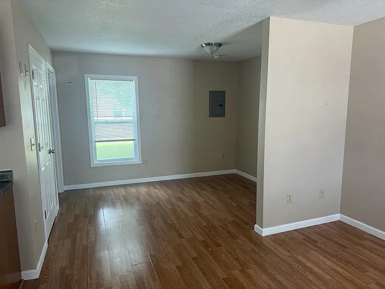 1710 S Main St #3 — Photo 1