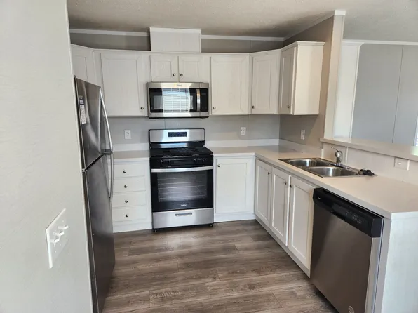 45 E Arizona, Belleville, MI