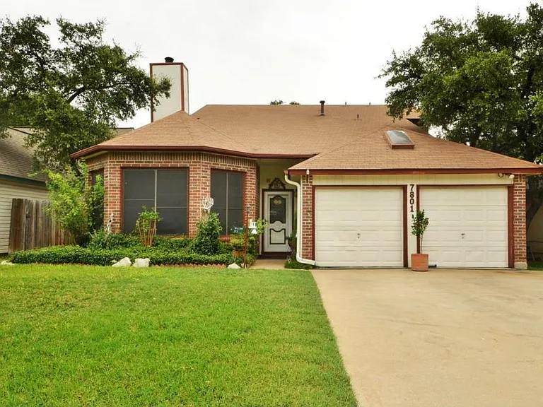 7801 Palacios Dr — Photo 1