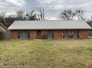 429 Davis St, Fairfield, TX 75840