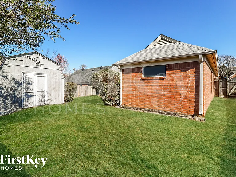 1523 Beringer Dr — Photo 16