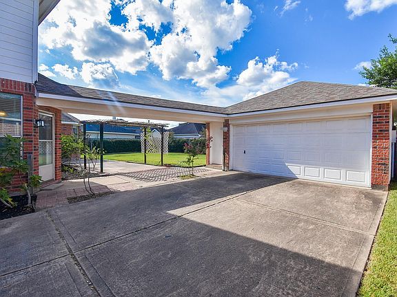 4th image of 2019 Edendale Cir