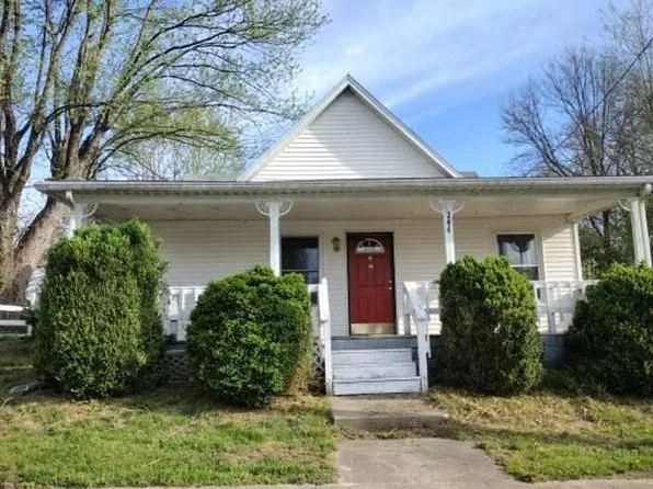 244 E Oak St, Campbellsburg, IN 47108