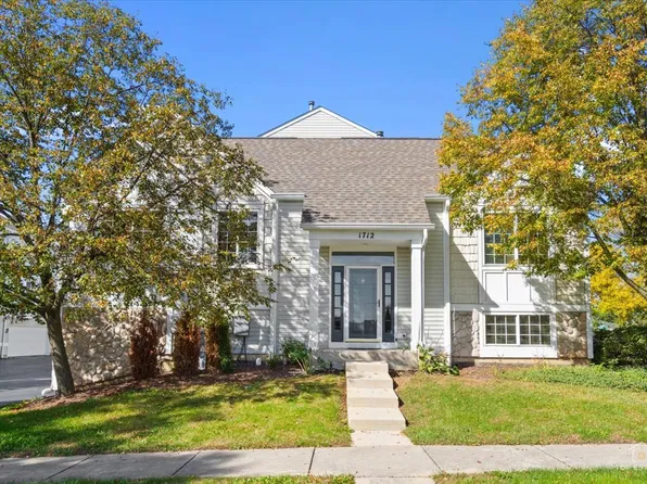 1712 Middlebury Dr #306, Aurora, IL 60503